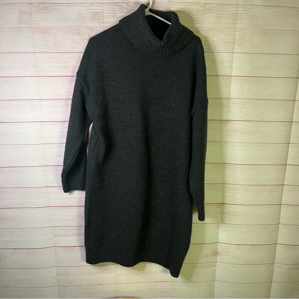 TopShop Gray Ribbed Turtle Neck Sweater Dress‎ Size 8